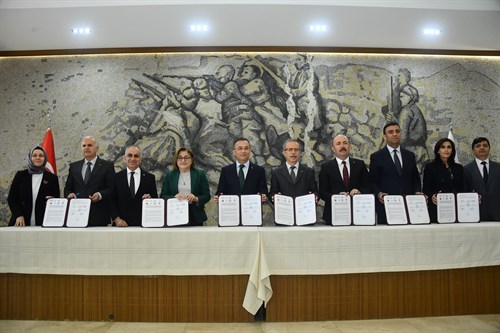 Gençlere Yönelik “Sosyopark Beş Boyutlu Gelecek Gaziantep Projesi” İçin İmzalar Atıldı