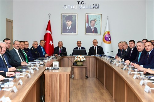 İçişleri Bakan Yardımcısı Mehmet Aktaş’ın Başkanlığında, Sahipsiz Sokak Hayvanlarıyla İlgili İstişare Toplantısı Yapıldı