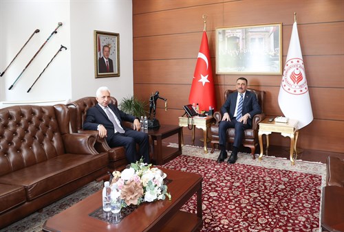 Vali Osman Hacıbektaşoğlu, Dekan Prof. Dr. Ali Azar’ı Kabul Etti