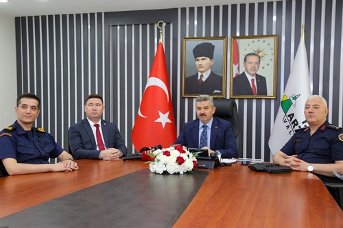 Valimiz Sayın Dr. Turan Ergün Başkanlığında, "2025 Yılı Mayıs Ayı İl Güvenlik ve Asayiş Basın Bilgilendirme Toplantısı" Gerçekleştirildi