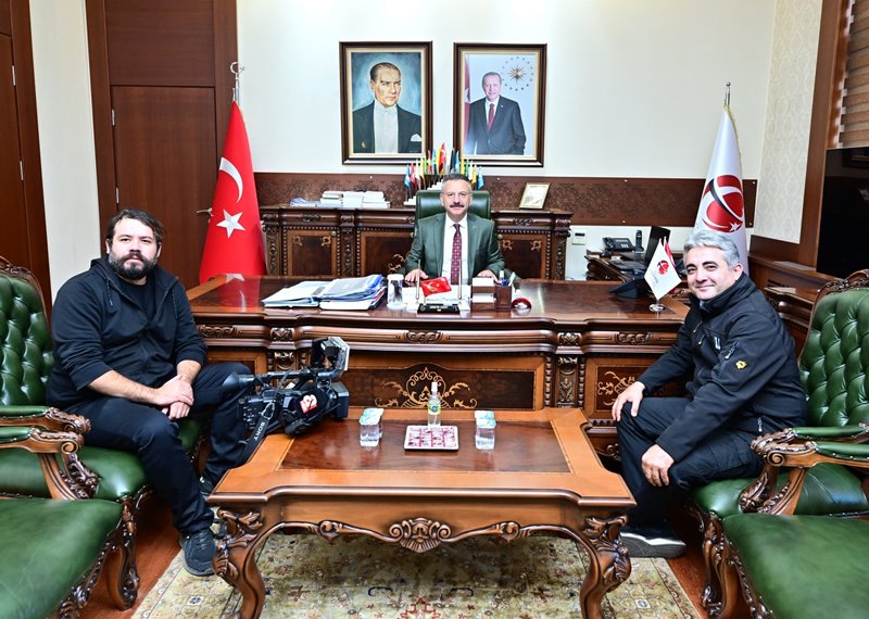 A Haber TV Yurt ve İstanbul Haber Müdürü Kerim Ulak Valimiz Sayın Hüseyin Aksoy'u ziyaret etti.