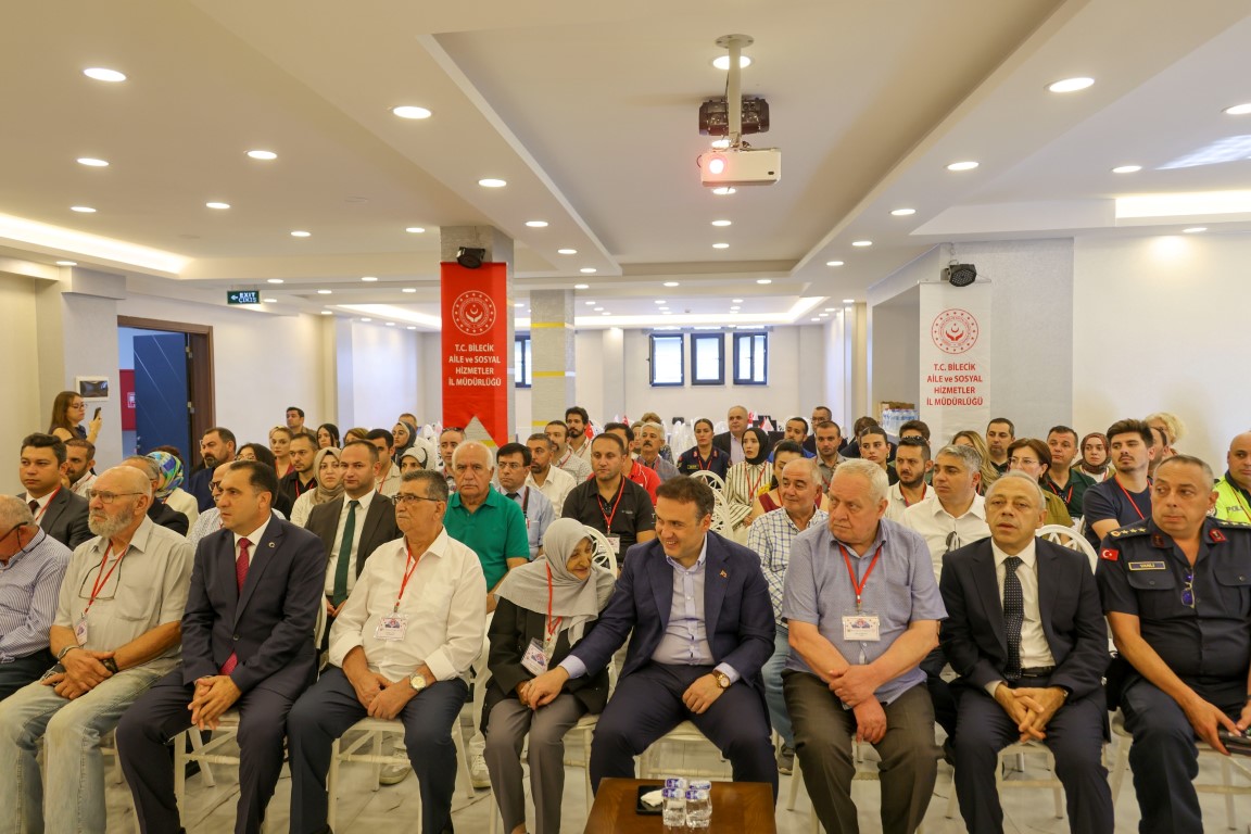 İL YAŞLILIK ÇALIŞTAYI, VALİMİZ SAYIN FAİK OKTAY SÖZER’İN KATILIMIYLA GERÇEKLEŞTİRİLDİ.