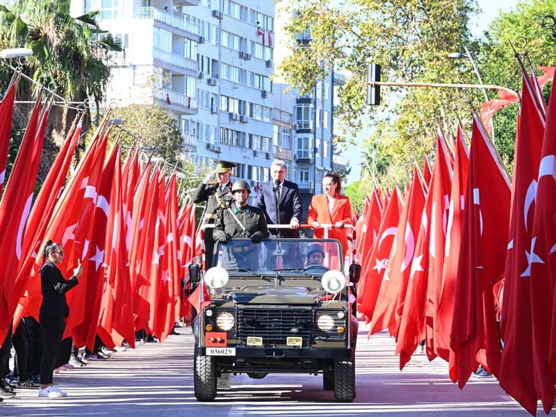 Antalya'da Cumhuriyet Bayramı Coşkusu