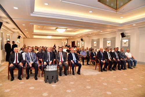 Vali Aziz Yıldırım “Yaşlılık Çalıştayı 2025” Programına Katıldı 