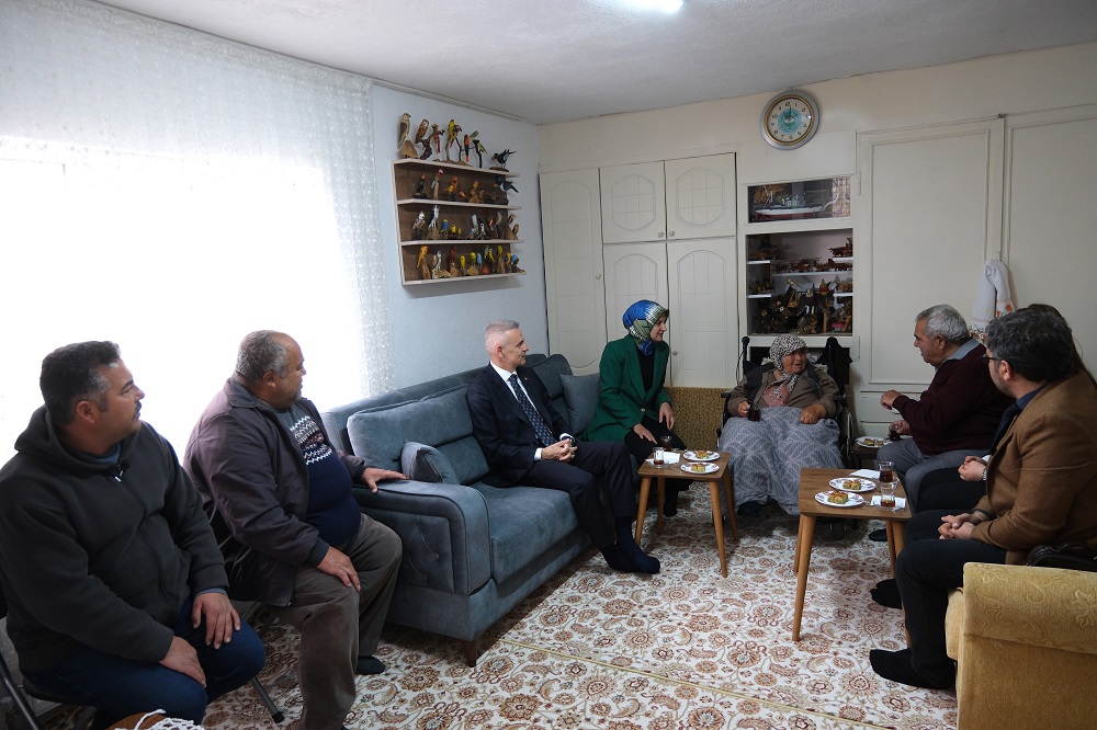 Valimiz Sayın Fatih Mehmet ÇİÇEKLİ; "Aile Müessesesi Toplumunun Temel Yapı Taşıdır"