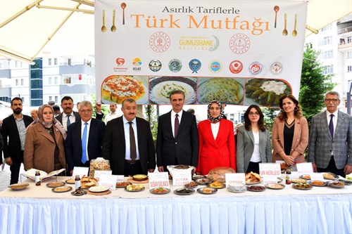 Valimiz Aydın Baruş Türk Mutfağı Haftası Açılış Programına Katıldı