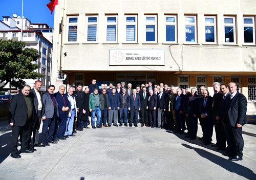 Vali Aziz Yıldırım Araklı İlçesindeki Mahalle Muhtarlarıyla Bir Araya Geldi