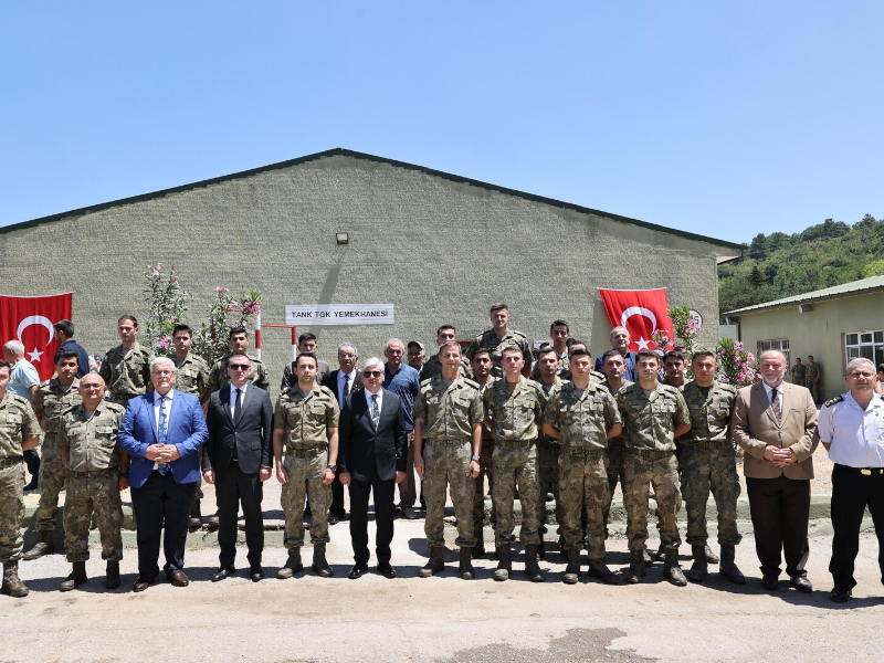 Vali Doğan Şehit aileleri ve Gazilerimiz Onuruna Düzenlenen Yemek Programına Katıldı