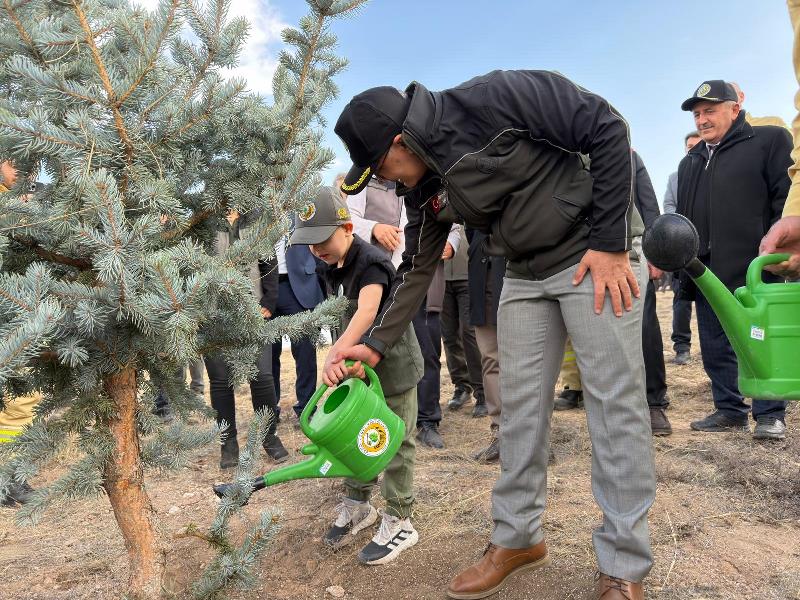 Niğde’de 11 Kasım Milli Ağaçlandırma Günü’nde 5.000 Fidan Toprakla Buluştu