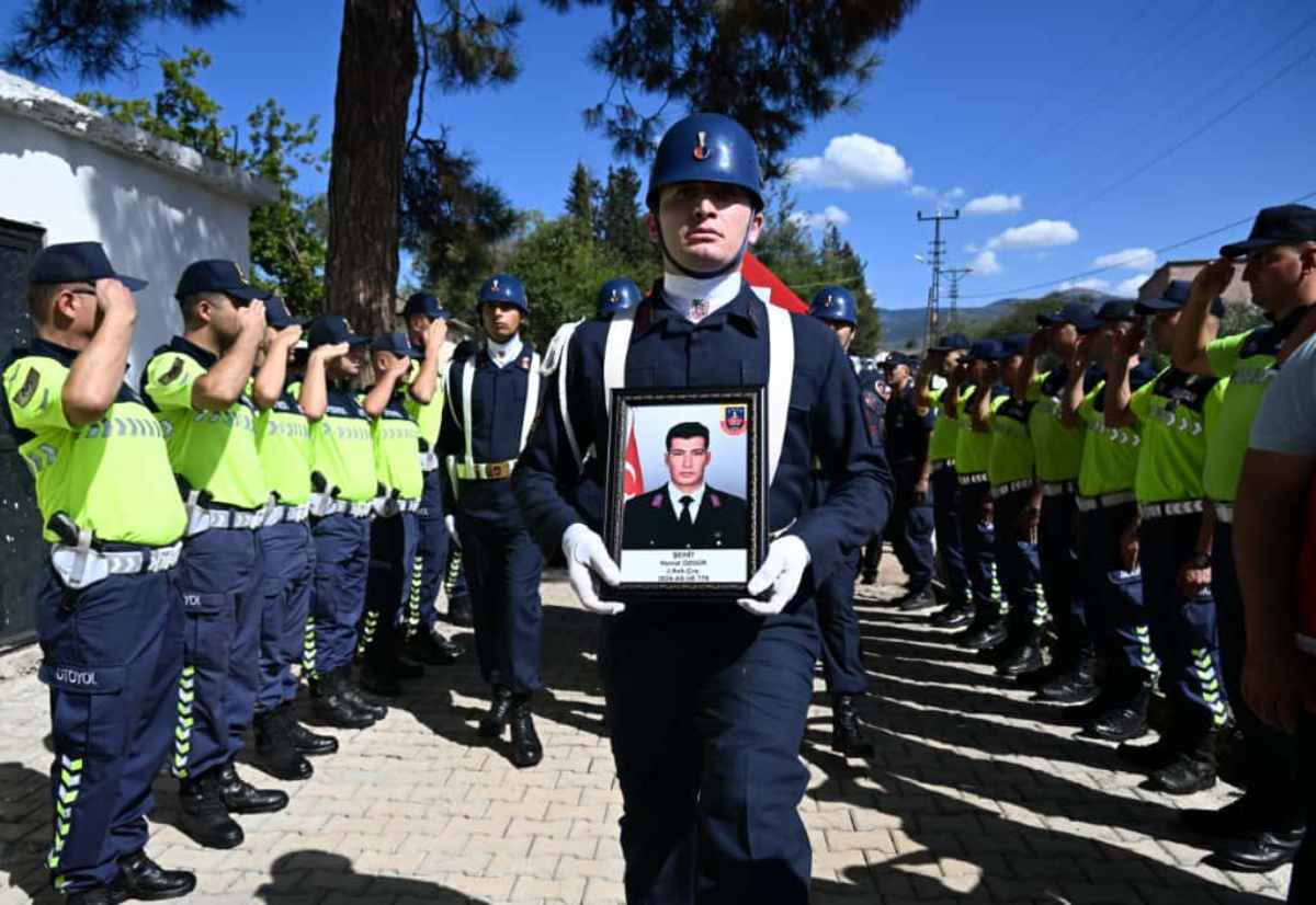 Şehidimiz Jandarma Astsubay Çavuş Kemal Özgür, Osmaniye’nin Hasanbeyli İlçesinde Toprağa Verildi