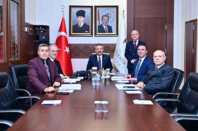 Valimiz Sayın Hüseyin Aksoy, Beylikova Besi OSB'nin Mevcut Durumunu Değerlendirdi