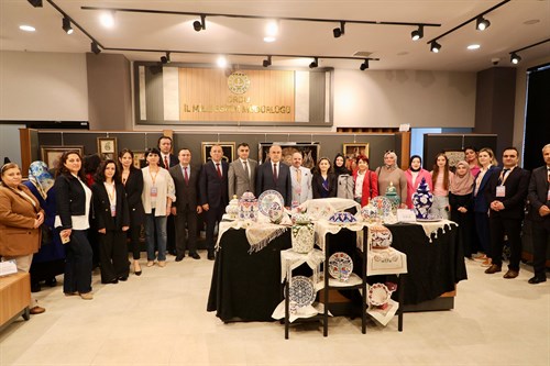 Vali Erol, “Emeğin Renkleri” Adlı Serginin Açılışına Katıldı