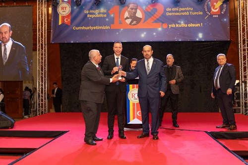 Valimiz Sayın Dr. İdris Akbıyık “Yılın Valisi” Seçildi