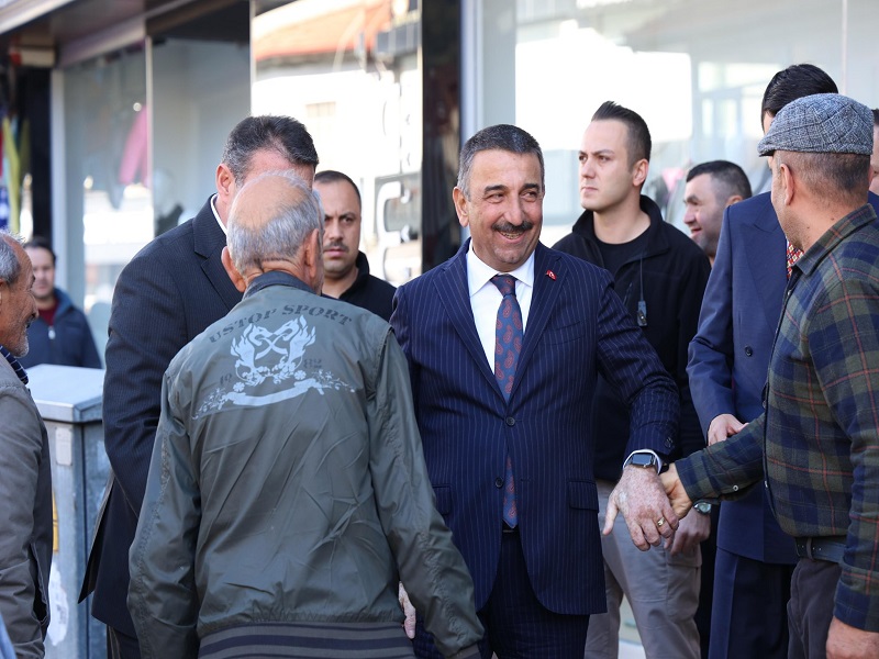 Vali Osman Hacıbektaşoğlu, Devrek İlçemizde Vatandaşlarla Bir Araya Geldi