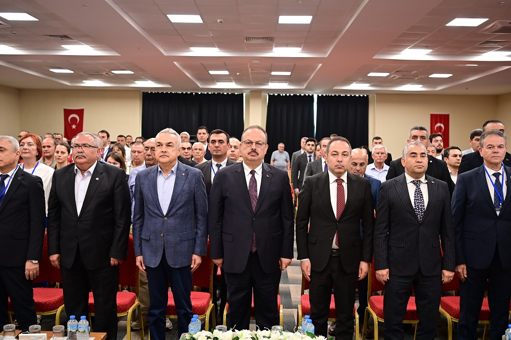 Valimiz Yakup Canbolat'ın Katılımıyla Büyük Menderes Havzası Su-Çevre Ürün Güvenliği Çalıştayı Gerçekleştirildi
