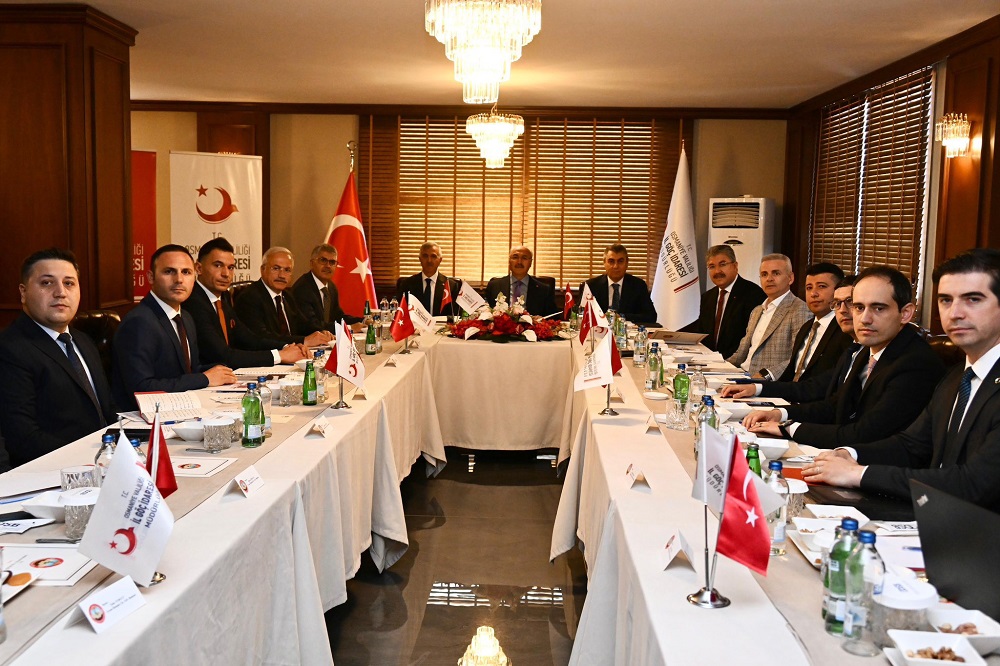 Vali ÇİÇEKLİ Düzensiz Göçle Mücadele Koordinasyon Toplantısı’na Katıldı