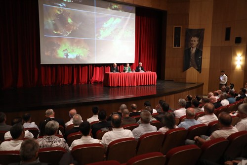 Valimiz Dr. Nurtaç Arslan, Merkez İlçeye Bağlı Mahalle ve Köy Muhtarlarımızla Bir Araya Geldi