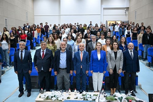 Vali Turan, "Kariyerim Geleceğim ve Ben" konulu seminer programına katıldı…