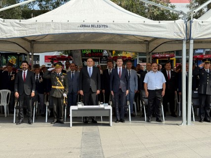 Kaymakamımız Dr. Remzi DEMİR, Zafer Bayramı vesilesiyle düzenlenen Çelenk Sunma Törenine katıldı