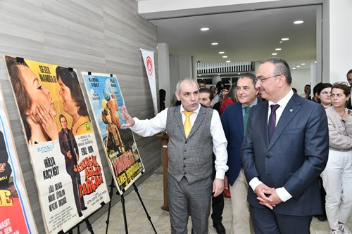 Vali Soytürk “Yeşilçam Film Afişleri” Sergisi’nin Açılışını Yaptı