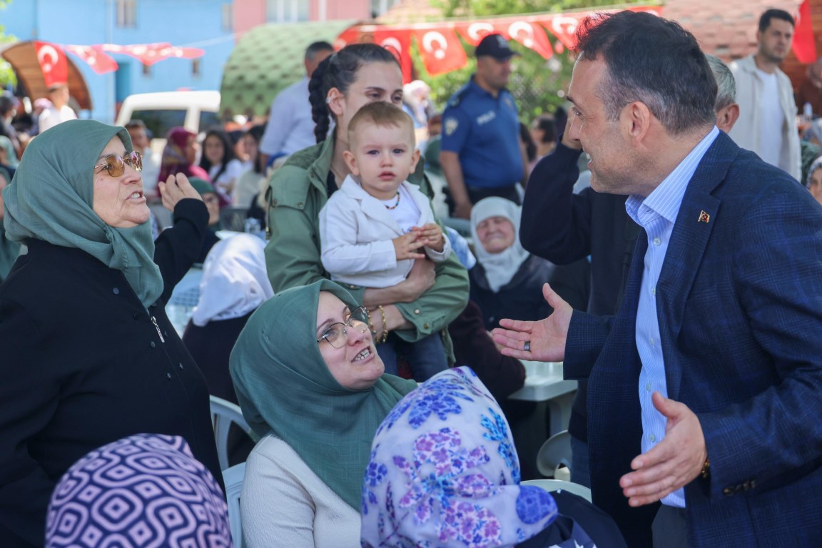 VALİ SÖZER’İN İLK HIDIRELLEZ DURAĞI DEMİRKÖY