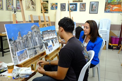 VALİ TÜLAY BAYDAR BİLGİHAN’DAN GÜZEL SANATLAR LİSESİ’NE ZİYARET