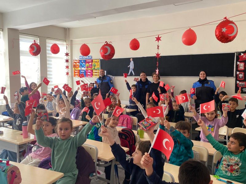 Bolu İl Emniyet Müdürlüğü Ekiplerince Miniklere Güvenlik Eğitimi Gerçekleştirildi