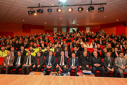 “Okul Güvenliği Toplantısı” Vali Dr. Naci Aktaş Başkanlığında Gerçekleştirildi