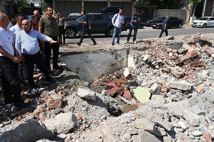 Valimiz, İluh Deresinde Devam Eden Kentsel Dönüşüm Çalışmalarını Yerinde İnceledi