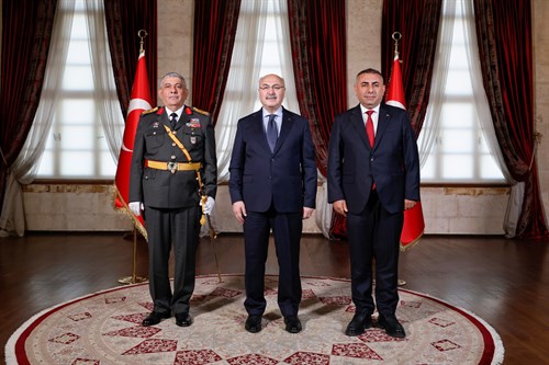 Adana’da 29 Ekim Cumhuriyet Bayramı Coşkuyla Kutlandı