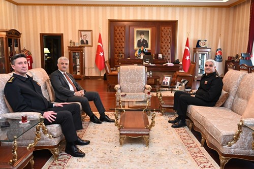 Jandarma Genel Komutanlığı Denetleme ve Değerlendirme Başkan Yardımcısı Tuğgeneral Hüsamettin Erol'un , Sayın Valimiz Mehmet Makas'a Ziyareti.