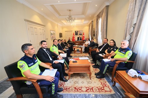 Valimiz Sayın Dr. İdris Akbıyık Başkanlığında Asayiş Değerlendirme Toplantısı Yapıldı