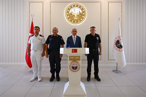 Vali Turan, Valilik Medya Buluşmasında Kırklareli’mizin huzur ve güvenliği için 2025 Yılı Haziran ayı içinde yapılan çalışma ve faaliyetleri paylaştı…