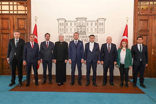 TARIM VE ORMAN BAKAN YARDIMCISI SAYIN EBUBEKİR GİZLİGİDER, VALİMİZ SAYIN ŞEFİK AYGÖL’Ü MAKAMINDA ZİYARET ETTİ