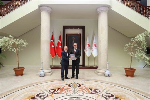 15 Temmuz Derneği Başkanı Turunç, Vali Ayyıldız'ı Ziyaret Etti