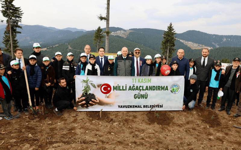 Giresun’da “Geleceğe Nefes” Etkinlikleri Kapsamında Fidanlar Toprakla Buluştu