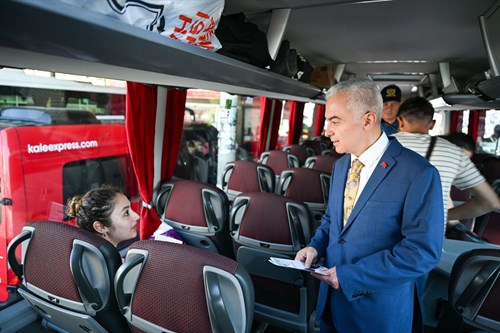 Vali Turan, Kurban Bayramı Trafik Tedbirleri kapsamında sürücü ve yolculara rehberlik edici bilgilendirmelerde bulundu…