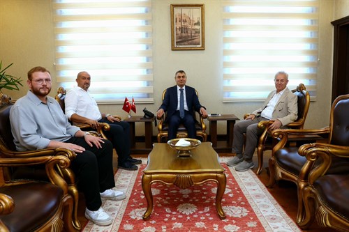 VALİMİZ SAYIN ATİLLA TOROS, MERKEZ VALİSİ MUSTAFA TAŞKESEN VE BERABERİNDEKİ HEYET İLE GÖRÜŞTÜ