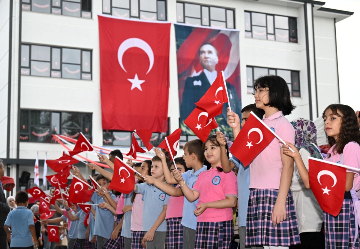 2025-2026 Eğitim Öğretim Yılı, Türk Eğitim Vakfı-Şenpiliç İstiklal İlkokulu’nda Düzenlenen Törenle Başladı