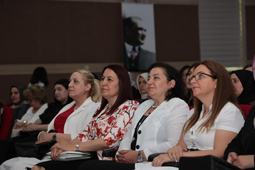 Hanımefendi Güney Hacıbektaşoğlu’nun Ev Sahipliğinde “Gönül Elçileri ile Koruyucu Aile Farkındalık Toplantısı” Gerçekleşti