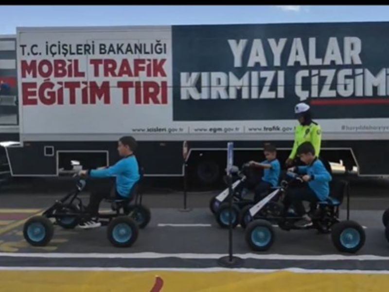 Mobil Trafik Eğitim Tırı Bingöl’de