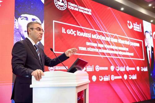 VALİMİZ SAYIN ATİLLA TOROS, İLİMİZDE DÜZENLENEN "İL GÖÇ İDARESİ MÜDÜRLERİ SINIR YÖNETİMİ ÇALIŞTAY"I AÇILIŞ PROGRAMINA KATILDI