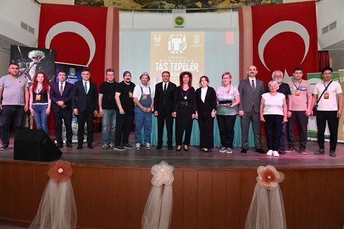 Öğrenciler, Uluslararası Taş Tepeler Resim Çalıştayında Sanatçılarla Buluştu