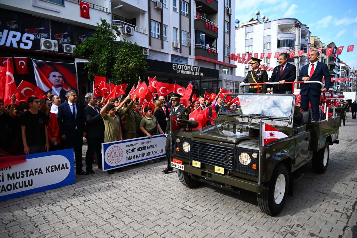Cumhuriyetimizin Kuruluşunun 102. Yıl Dönümü Osmaniye'mizde Coşkuyla Kutlandı