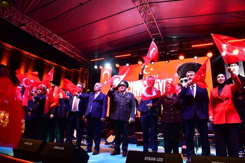 Vali Aziz Yıldırım Fener Alayına Katıldı