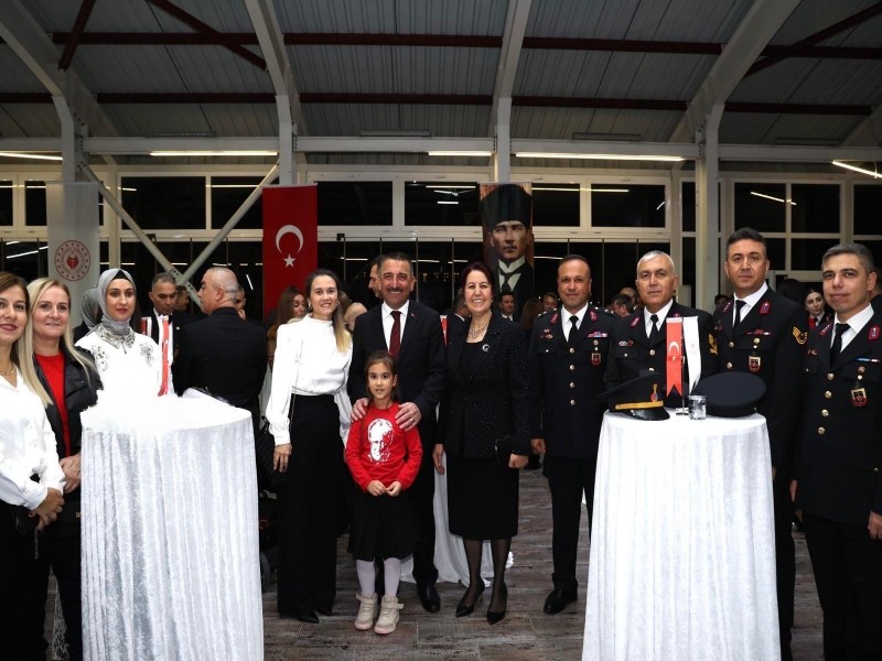 Vali Osman Hacıbektaşoğlu’nun Ev Sahipliğinde Cumhuriyet Bayramı Resepsiyonu Düzenlendi