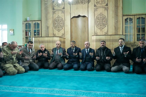 Vali Ali Çelik, Trafik Kazasında Hayatını Kaybeden Vatandaşlarımızın Taziyesine Katıldı