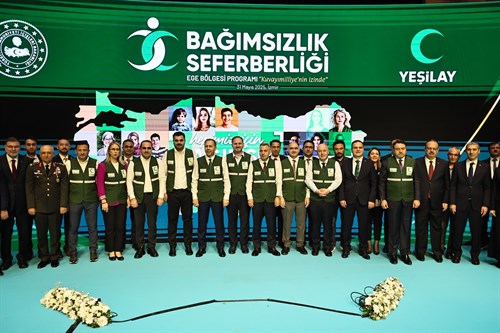 Valimiz Sayın Dr. İdris Akbıyık, İçişleri Bakanımız Sayın Ali Yerlikaya'nın Teşrifleriyle Düzenlenen Bağımsızlık Seferberliği Programına Katıldı