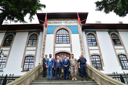 VALİ AZİZ YILDIRIM, SUUDİ ARABİSTAN ANKARA BÜYÜKELÇİSİ FAHAD BİN ASSAAD ABU AL-NASR’I MAKAMINDA AĞIRLADI