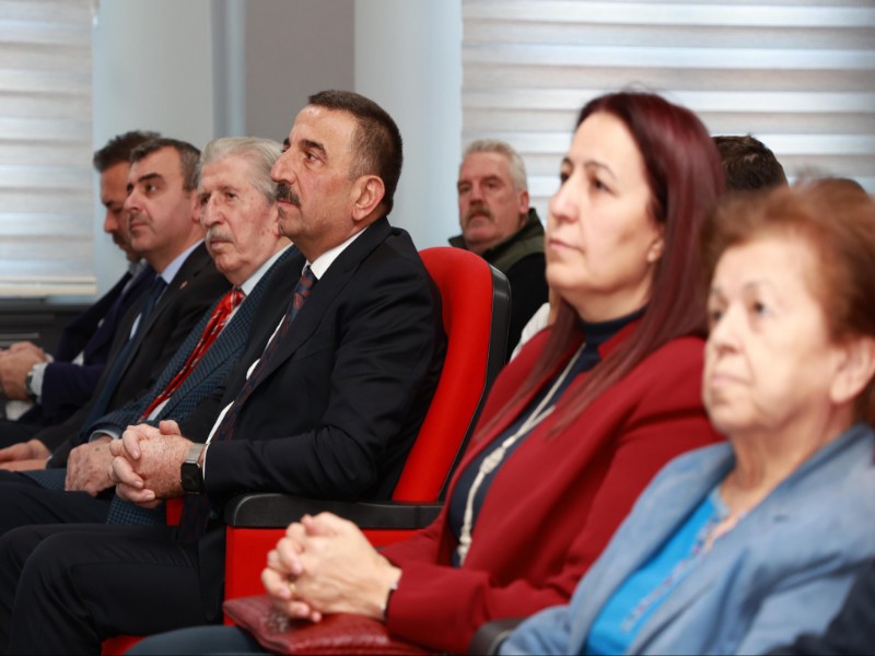 Vali Osman Hacıbektaşoğlu, “Cumhuriyet” Konulu Şiir Yarışması Ödül Törenine Katıldı